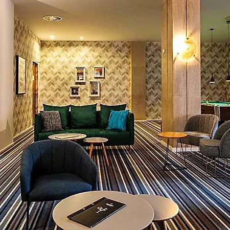Pestana Dom Joao Ii & מלון אלבור